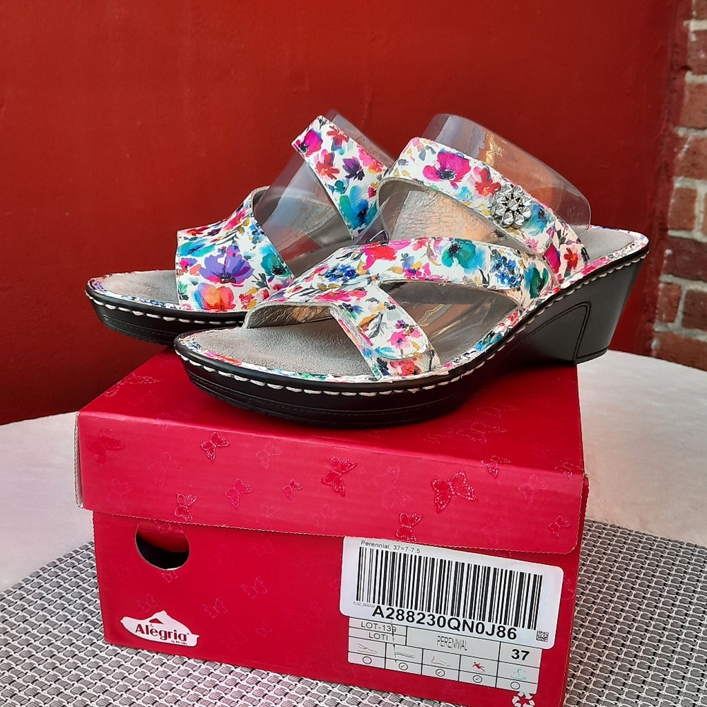 Alegria Loti Floral Print Wedge Sandal Comfort Shoes 37 Like New Spring Summer